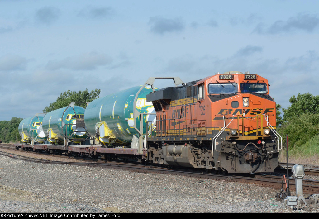 BNSF 7326 EAST